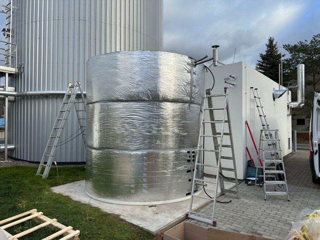 ... und die Dämmung fertiggestellt.