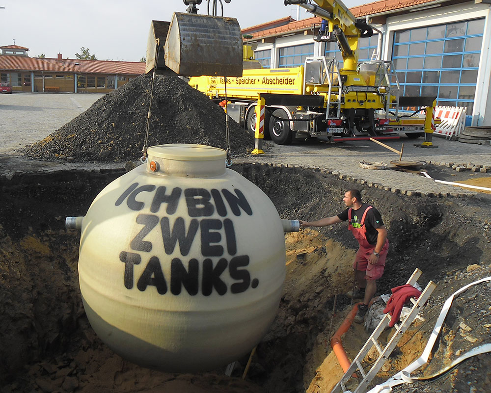 The NS10 S-II-I-P light liquid separator can store up to 1,300 liters oil and has a sludge trap volume of 6,000 liters.